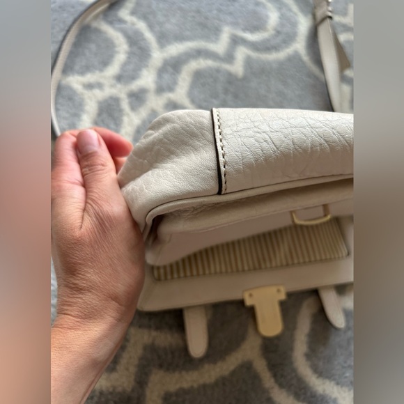 Kate Spade Lola Ave Lia Pebbled Leather Crossbody Messenger Purse Chalk White - Picture 8 of 15